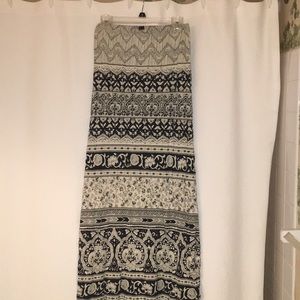 Floral print, maxi skirt.